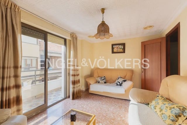4 bedroom Flat for sale in Sueca with garage - € 200,000 (Ref: 10029663)