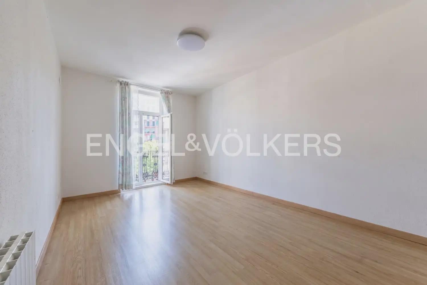 3 sypialnia Mieszkanie na sprzedaż w Miasto Walencja - 420 000 € (Ref: 10029796)