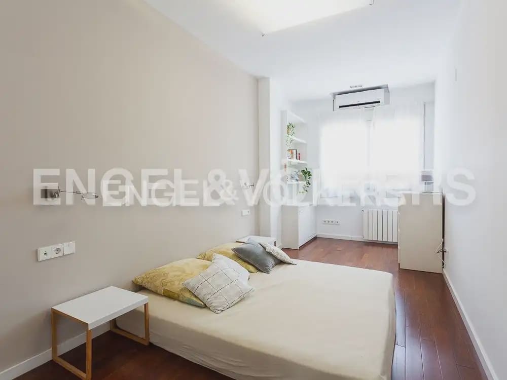 4 bedroom Flat for rent in Valencia city - € 3,000 (Ref: 10029797)