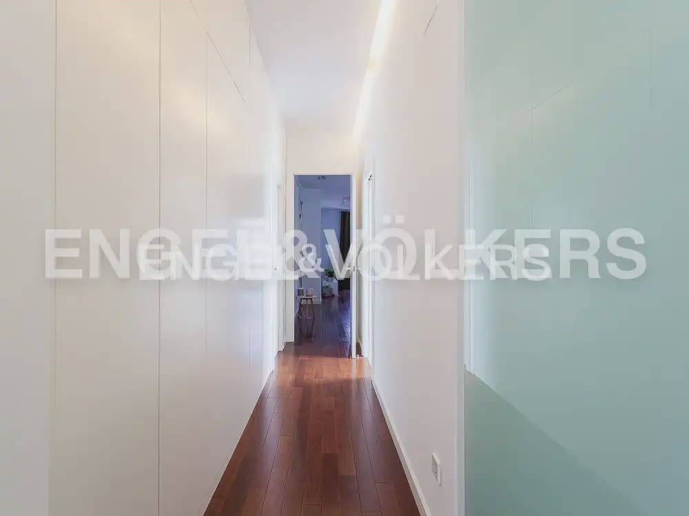 4 bedroom Flat for rent in Valencia city - € 3,000 (Ref: 10029797)