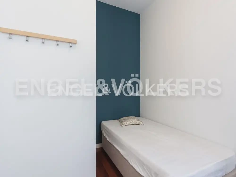4 bedroom Flat for rent in Valencia city - € 3,000 (Ref: 10029797)
