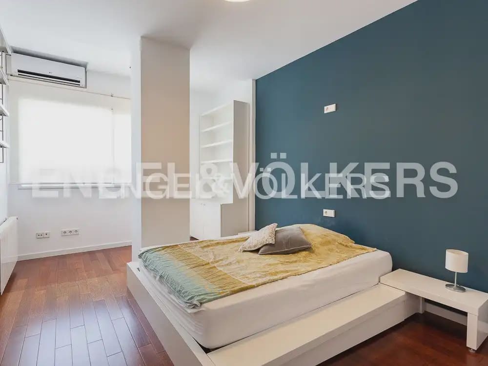 4 bedroom Flat for rent in Valencia city - € 3,000 (Ref: 10029797)