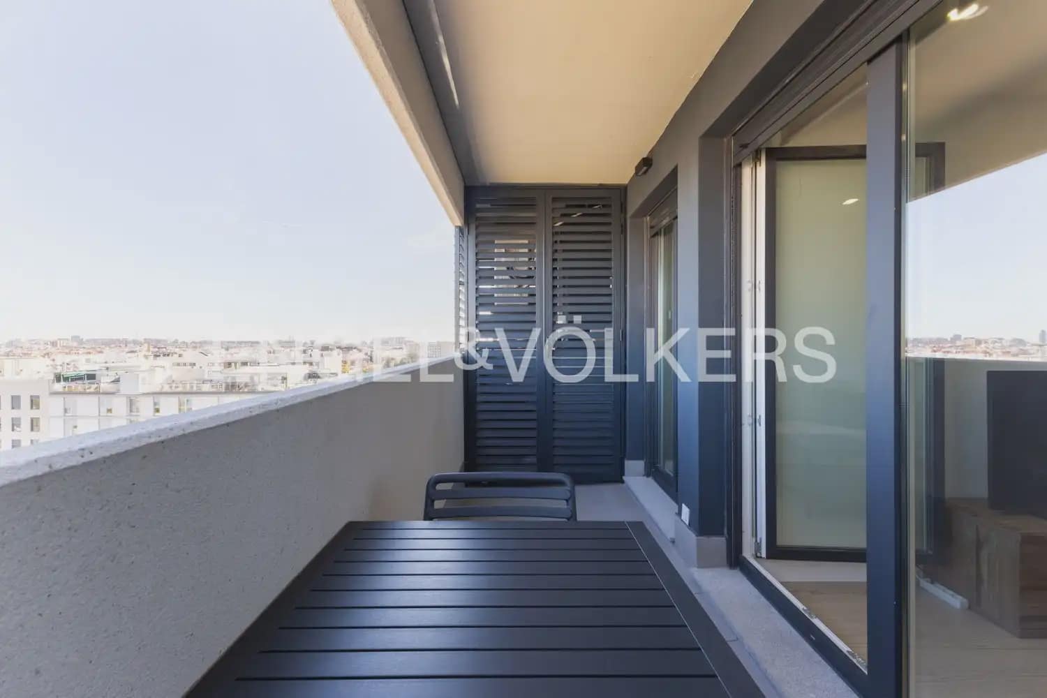 1 makuuhuone Asunto vuokrattavana paikassa Valencia kaupunki mukana uima-altaan 
autotalli - 1 300 € (Ref: 10029798)