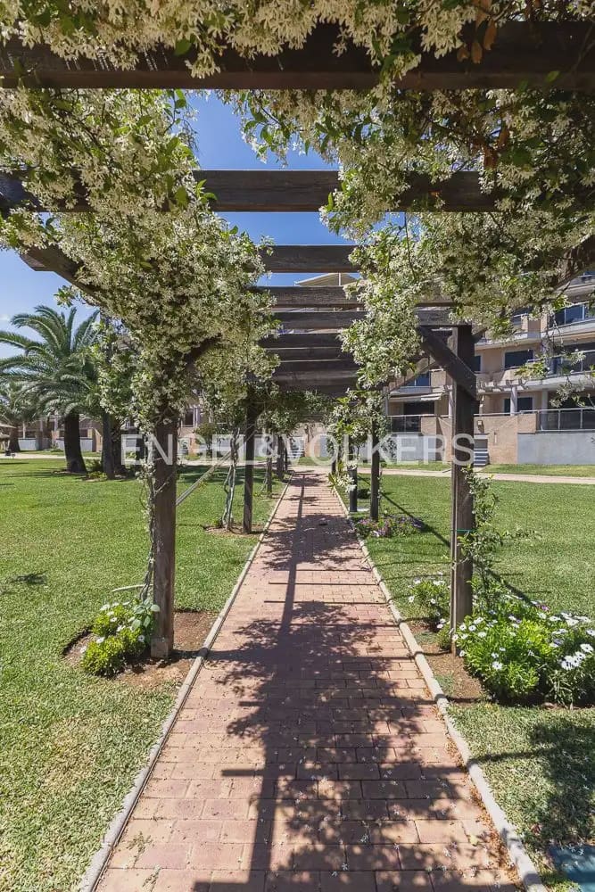 3 bedroom Flat for rent in Denia with pool garage - € 1,300 (Ref: 10030762)
