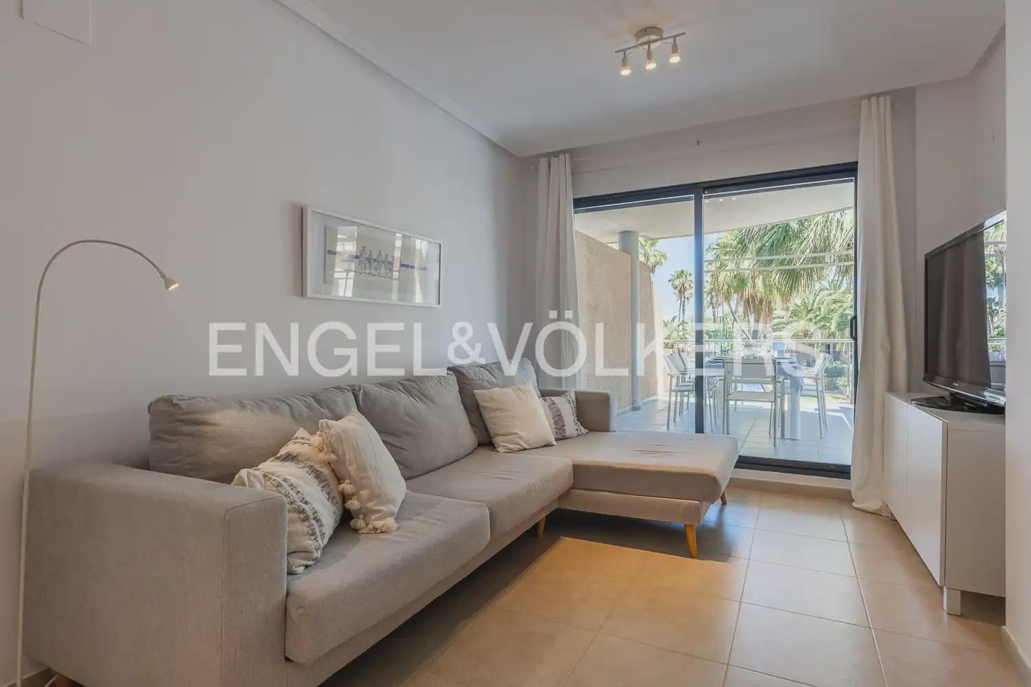3 bedroom Flat for rent in Denia with pool garage - € 1,300 (Ref: 10030762)