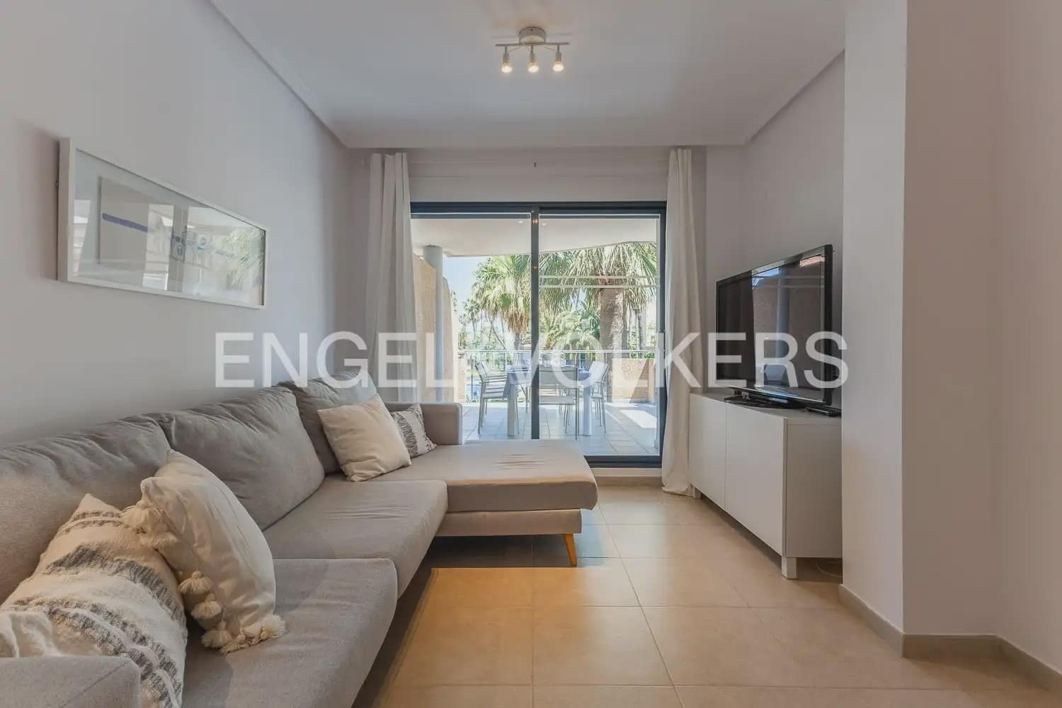 3 bedroom Flat for rent in Denia with pool garage - € 1,300 (Ref: 10030762)