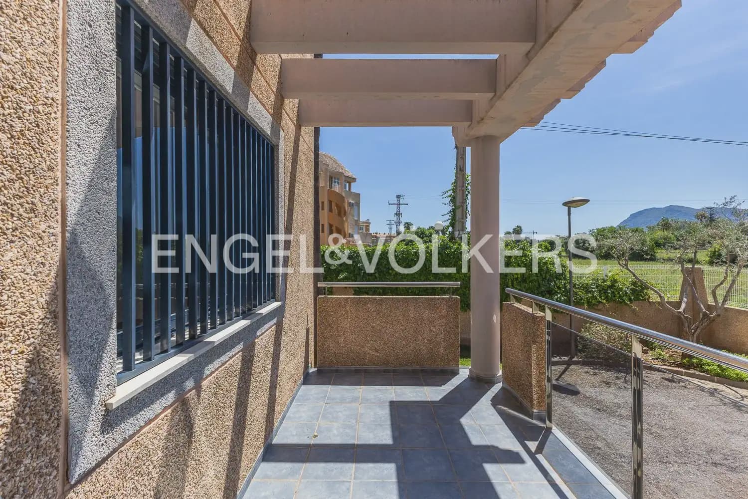 3 bedroom Flat for rent in Denia with pool garage - € 1,300 (Ref: 10030762)