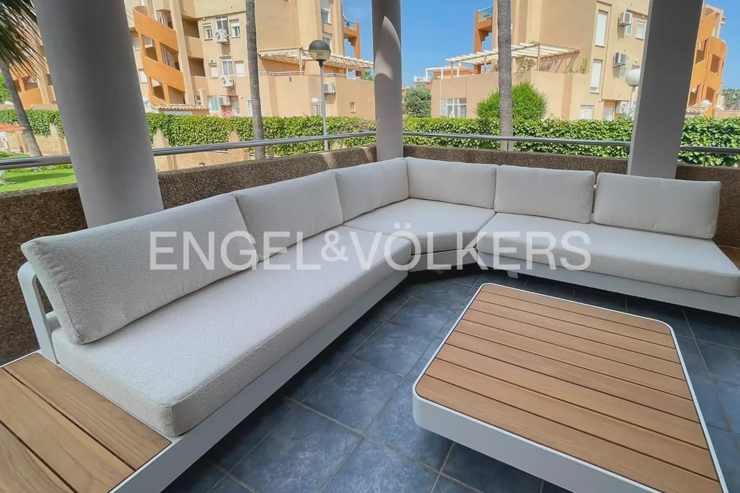 3 bedroom Flat for rent in Denia with pool garage - € 1,300 (Ref: 10030762)