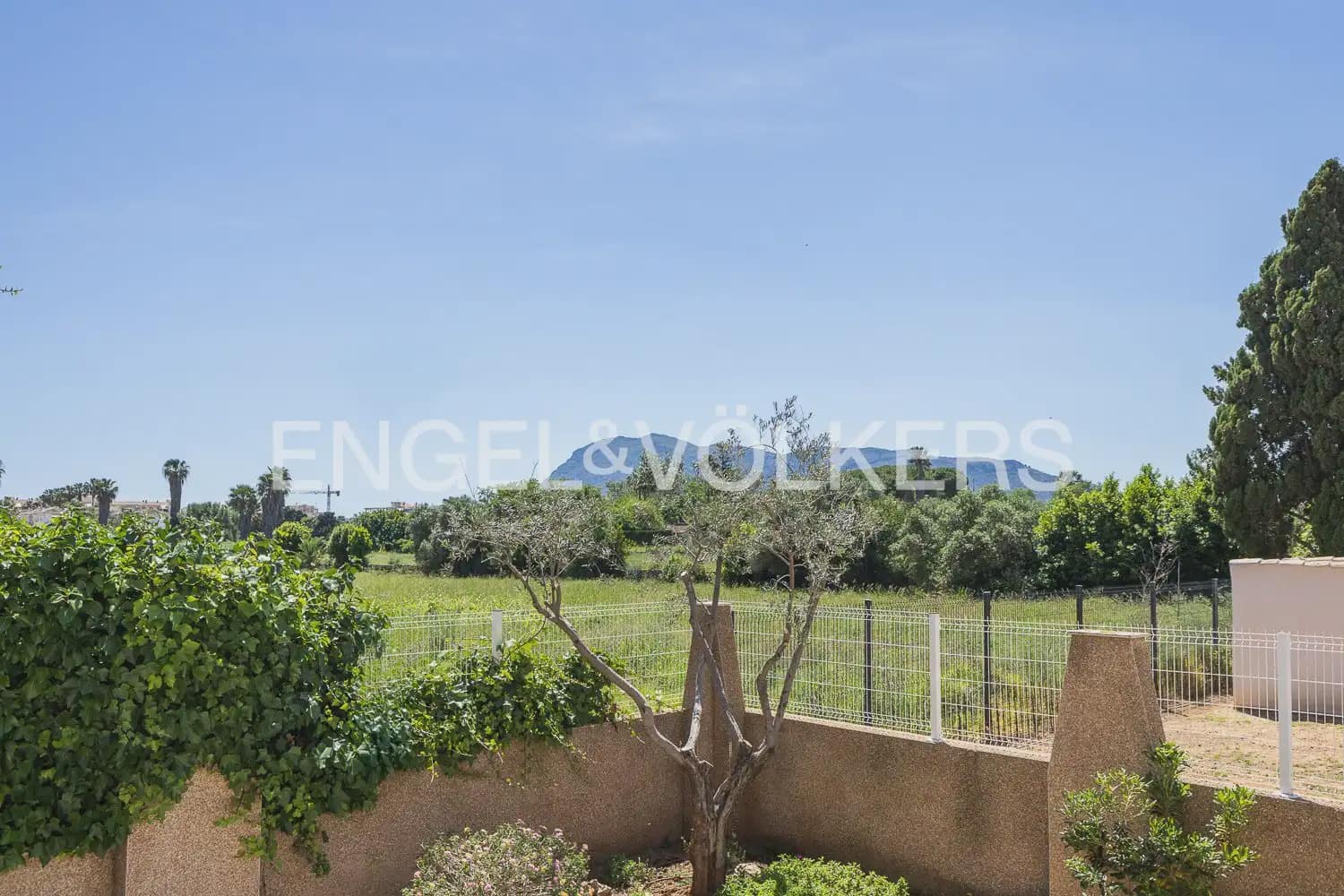 3 bedroom Flat for rent in Denia with pool garage - € 1,300 (Ref: 10030762)