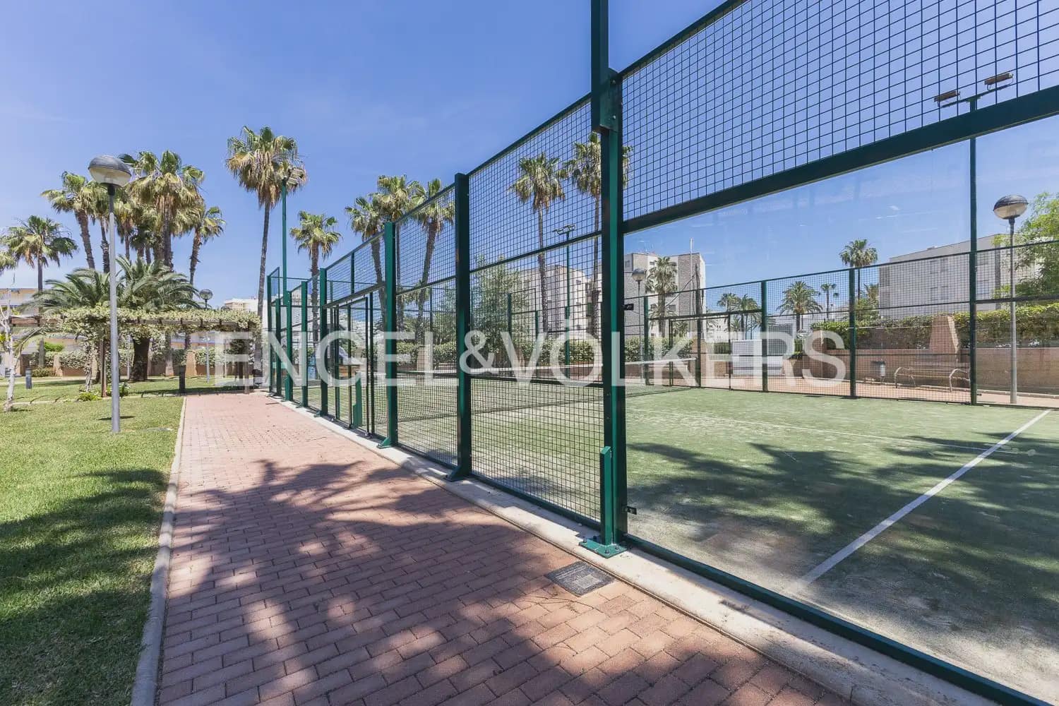 3 bedroom Flat for rent in Denia with pool garage - € 1,300 (Ref: 10030762)