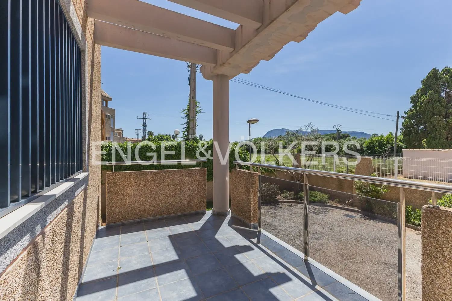 3 bedroom Flat for rent in Denia with pool garage - € 1,300 (Ref: 10030762)