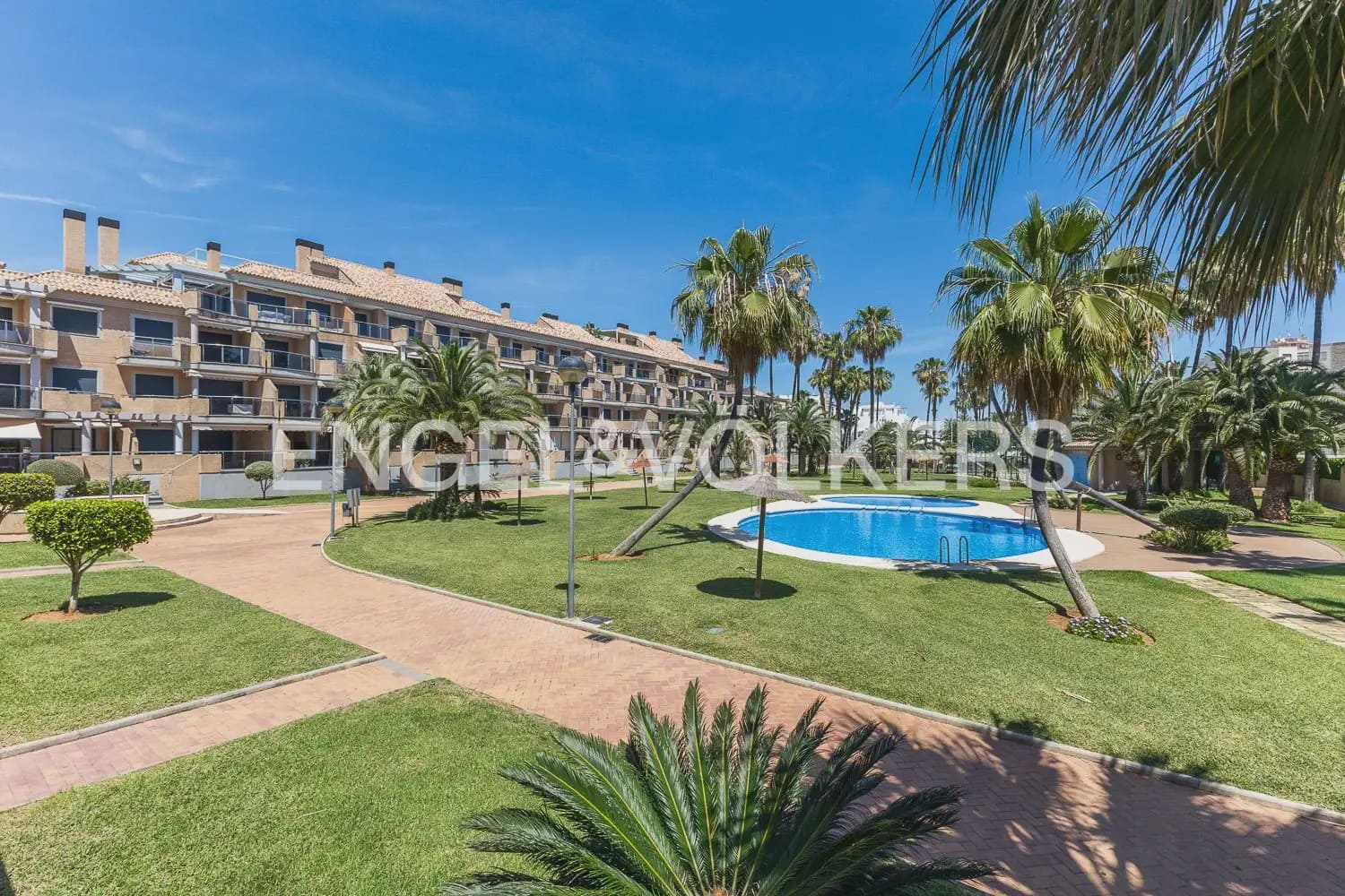 3 bedroom Flat for rent in Denia with pool garage - € 1,300 (Ref: 10030762)