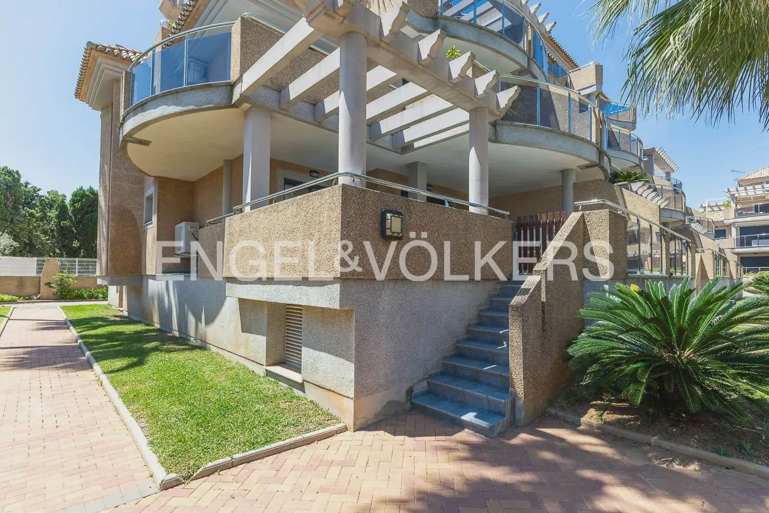 3 bedroom Flat for rent in Denia with pool garage - € 1,300 (Ref: 10030762)