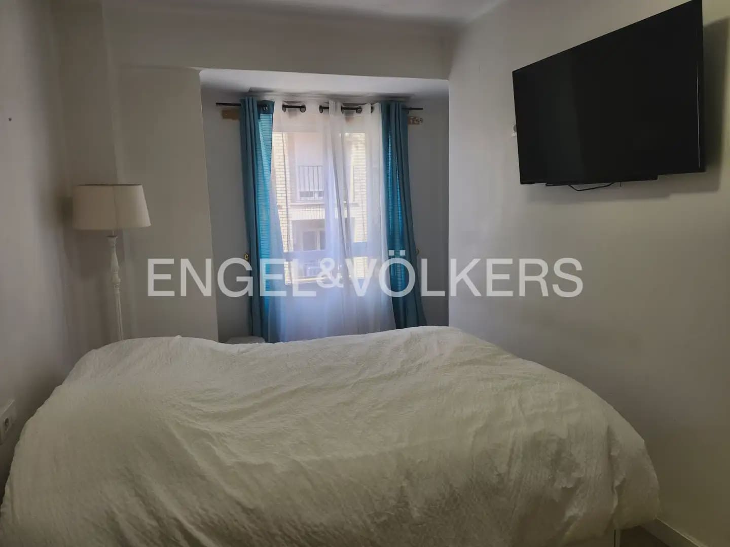 Piso de 2 habitaciones en València ciudad en alquiler - 1.100 € (Ref: 10031063)