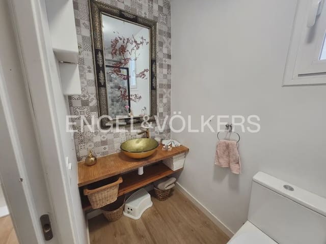 Piso de 2 habitaciones en En Corts, València ciudad en alquiler - 1.100 € (Ref: 10031063)