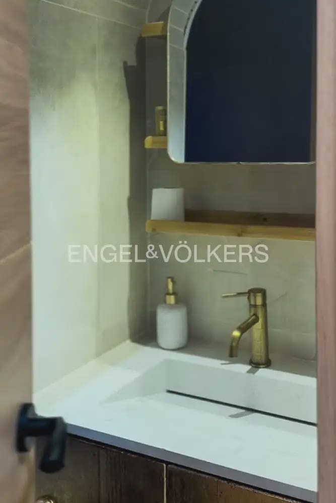 Maison de Ville de 2 chambres à louer à Betera avec piscine - 1 500 € (Ref: 10032445)