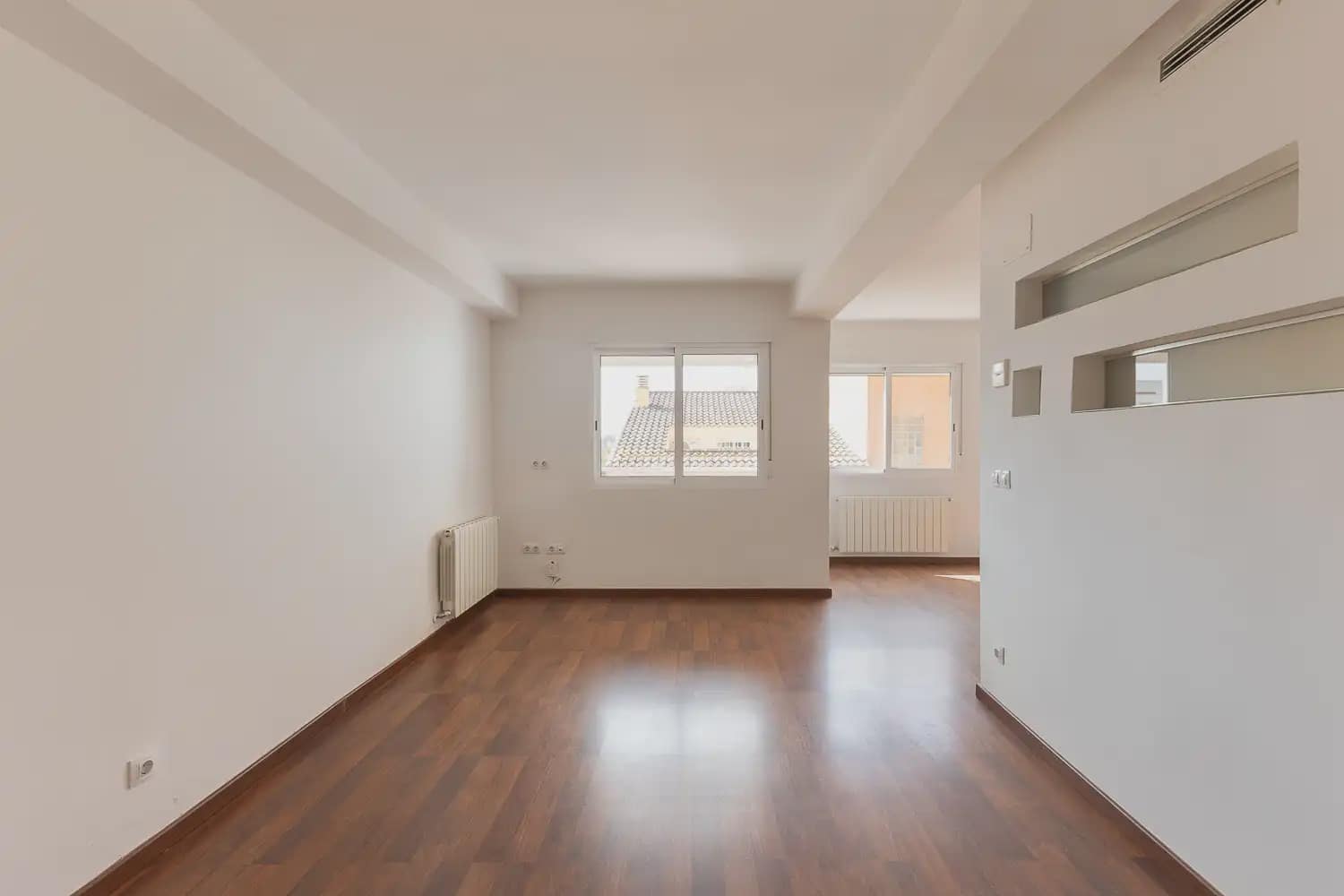3 slaapkamer Flat te huur in Valencia stad - € 1.300 (Ref: 10033137)