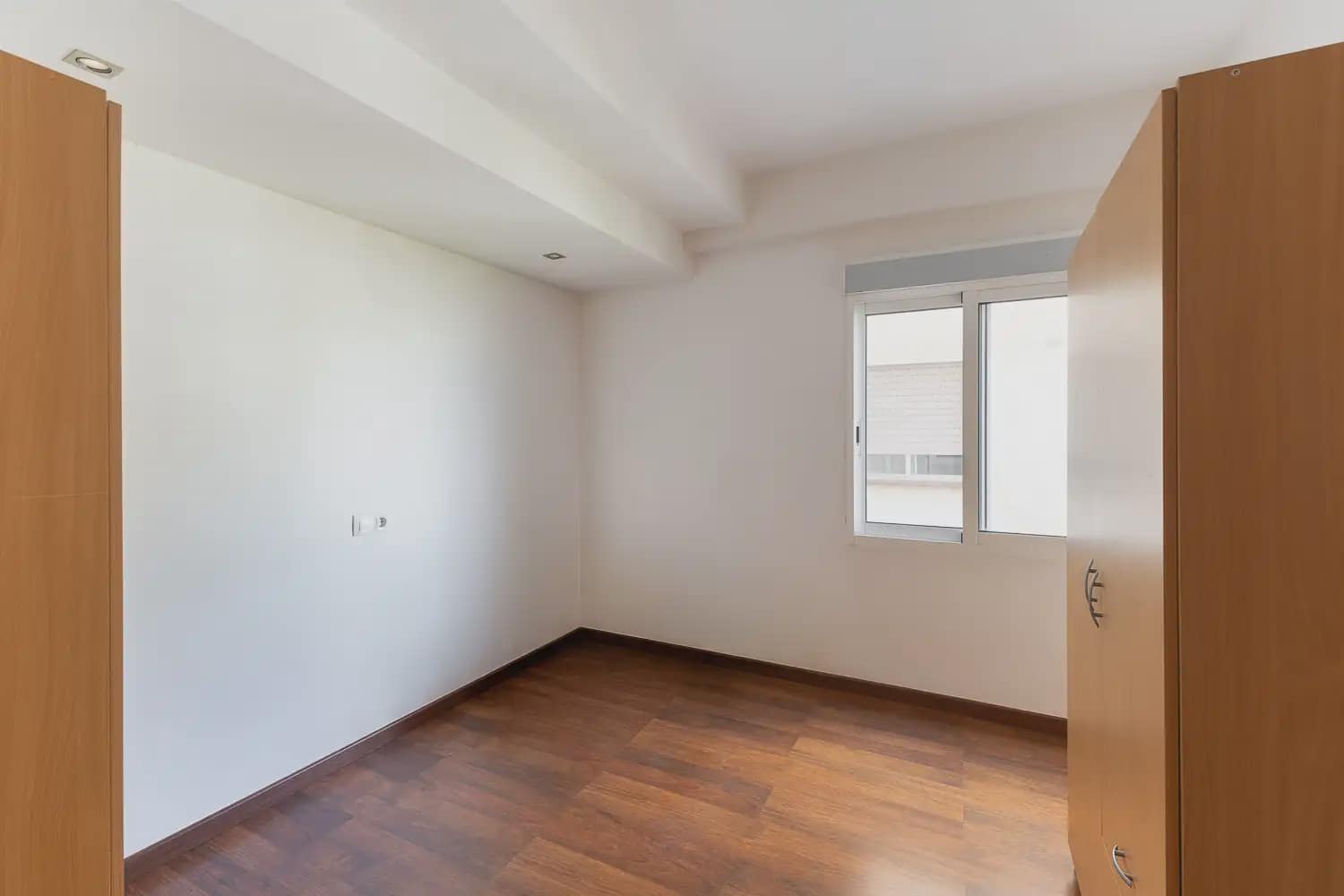 3 slaapkamer Flat te huur in Valencia stad - € 1.300 (Ref: 10033137)