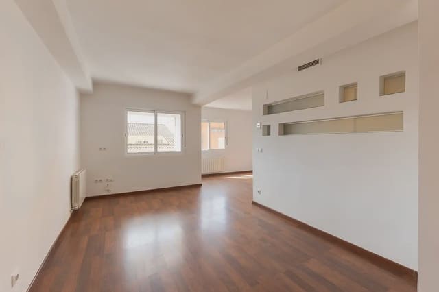 3 slaapkamer Flat te huur in Benimamet, Valencia stad - € 1.300 (Ref: 10033137)