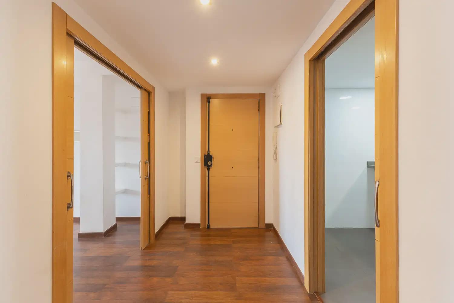 3 slaapkamer Flat te huur in Valencia stad - € 1.300 (Ref: 10033137)