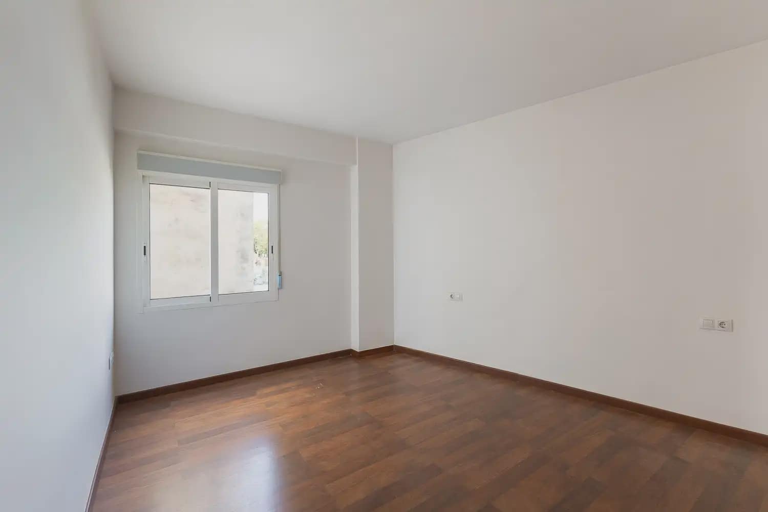 3 slaapkamer Flat te huur in Valencia stad - € 1.300 (Ref: 10033137)