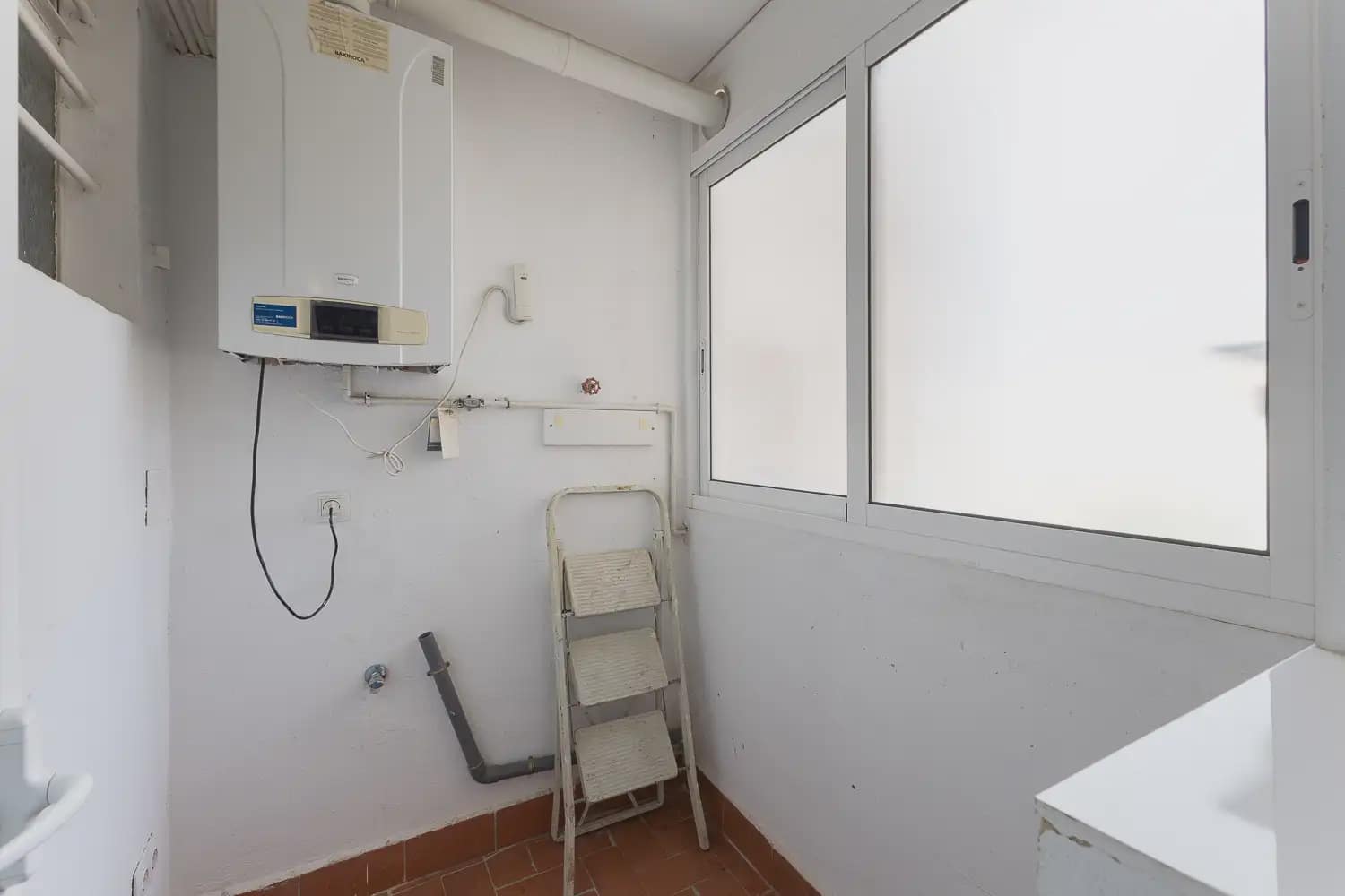 3 slaapkamer Flat te huur in Valencia stad - € 1.300 (Ref: 10033137)