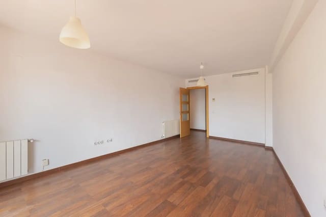 3 slaapkamer Flat te huur in Benimamet, Valencia stad - € 1.300 (Ref: 10033137)