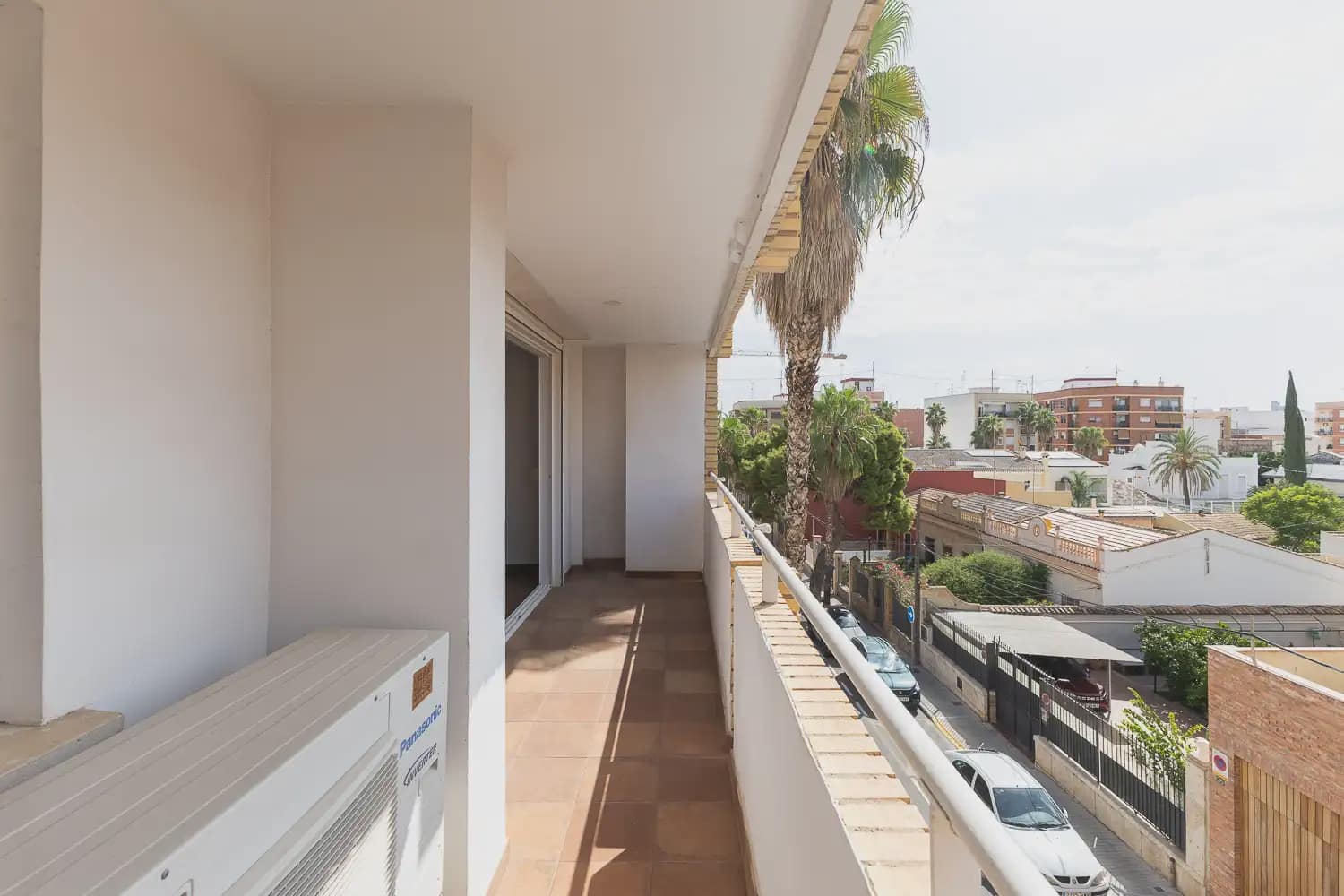 3 slaapkamer Flat te huur in Valencia stad - € 1.300 (Ref: 10033137)