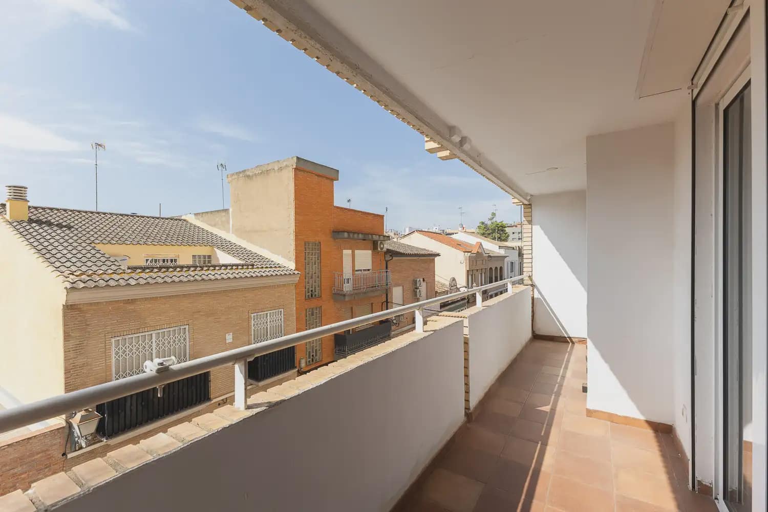 3 slaapkamer Flat te huur in Valencia stad - € 1.300 (Ref: 10033137)