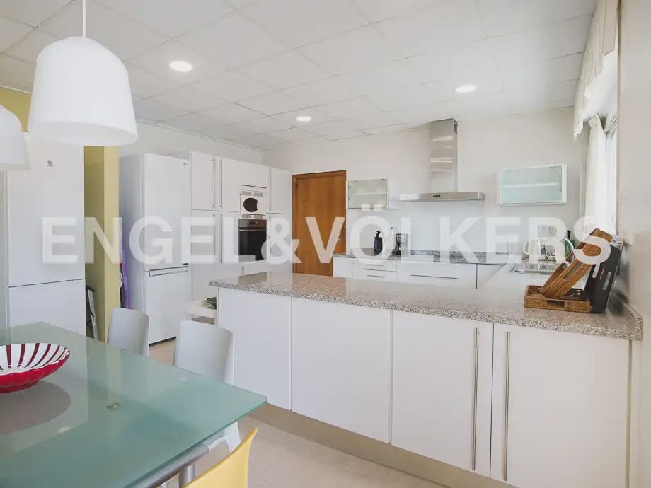 6 makuuhuone Huvila vuokrattavana paikassa Benicassim mukana uima-altaan 
autotalli - 5 500 € (Ref: 10033285)