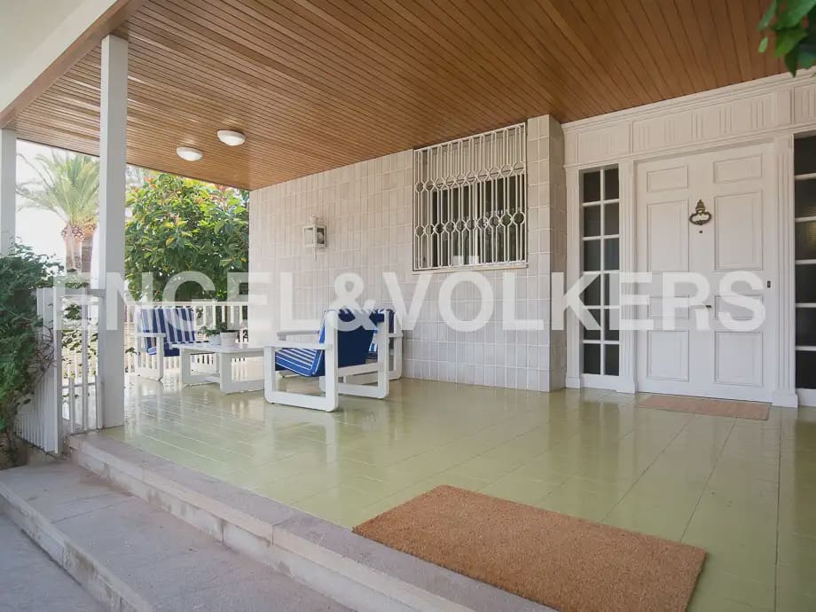 6 makuuhuone Huvila vuokrattavana paikassa Benicassim mukana uima-altaan 
autotalli - 5 500 € (Ref: 10033285)
