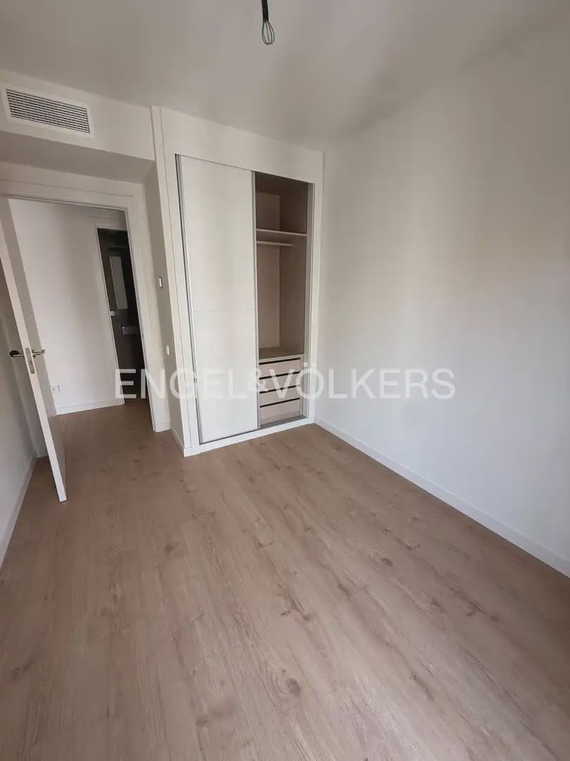 2 makuuhuone Asunto vuokrattavana paikassa Valencia kaupunki mukana uima-altaan 
autotalli - 1 900 € (Ref: 10034198)