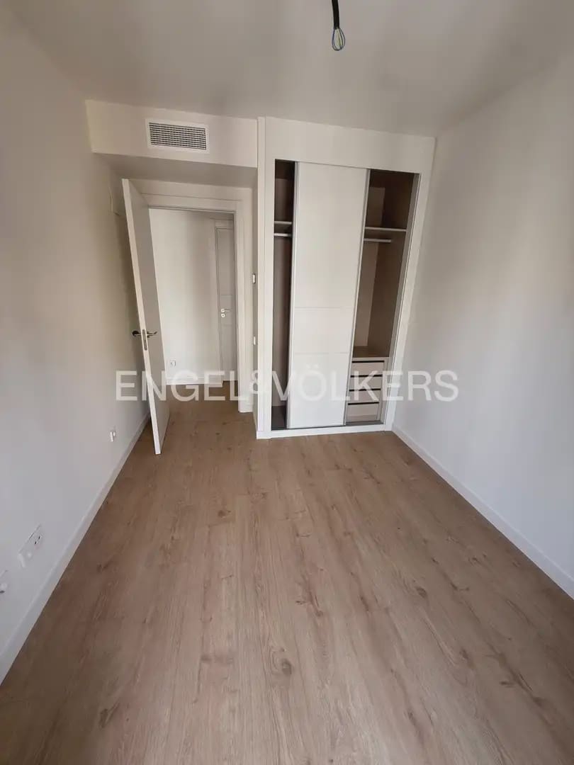 2 makuuhuone Asunto vuokrattavana paikassa Valencia kaupunki mukana uima-altaan 
autotalli - 1 900 € (Ref: 10034198)