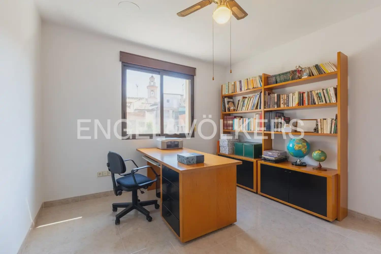 5 bedroom Townhouse for sale in Montichelvo with pool garage - € 650,000 (Ref: 10034199)