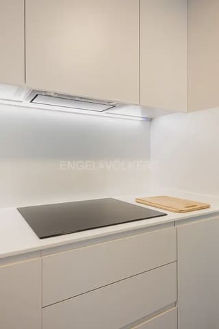 2 soveværelse Lejlighed til leje i Sant Pau, Valencia by med swimmingpool garage - € 2.500 (Ref: 10034262)