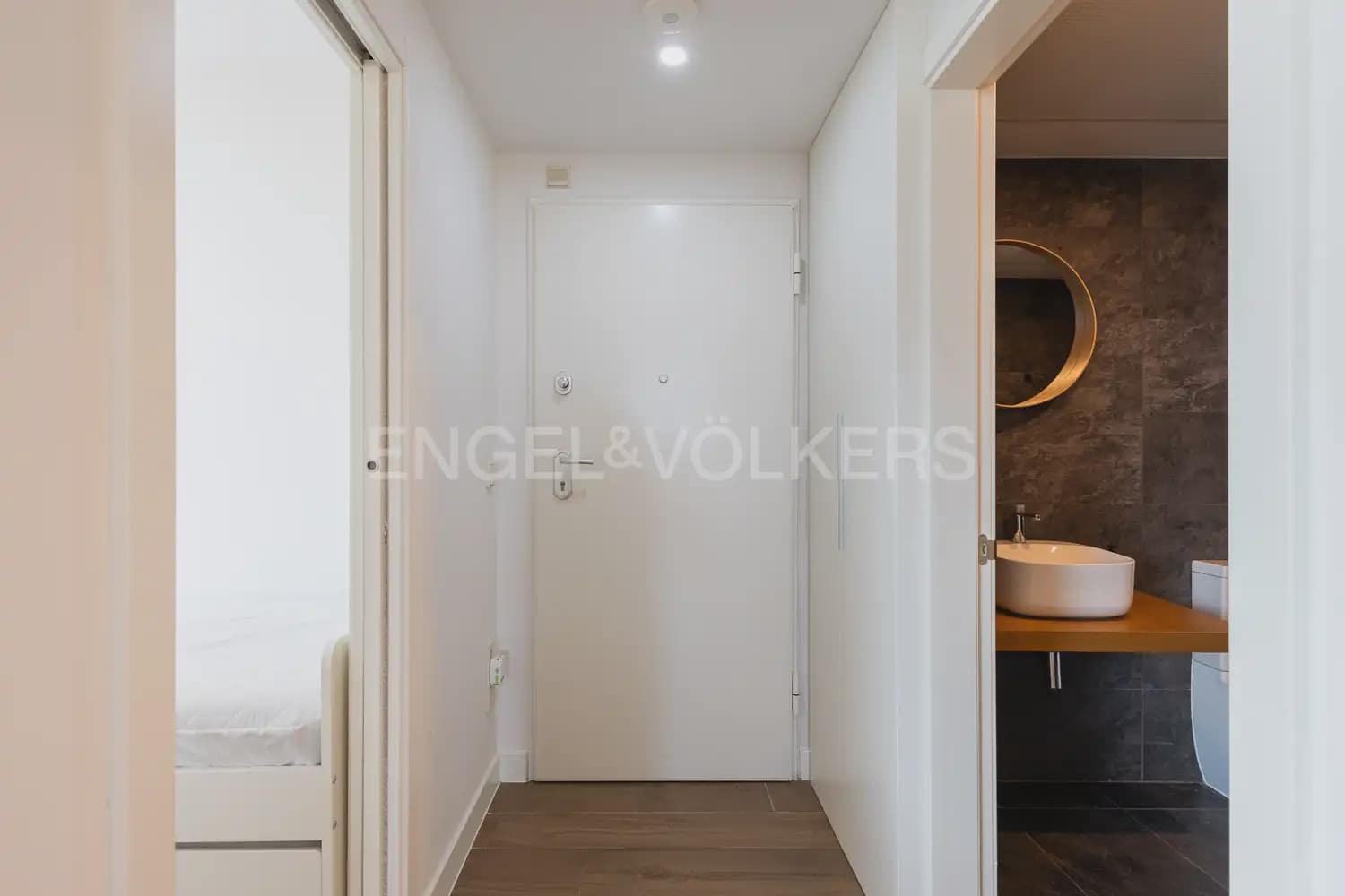 2 soveværelse Lejlighed til leje i Valencia by med swimmingpool garage - € 2.500 (Ref: 10034262)
