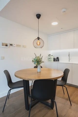 2 soveværelse Lejlighed til leje i Sant Pau, Valencia by med swimmingpool garage - € 2.500 (Ref: 10034262)