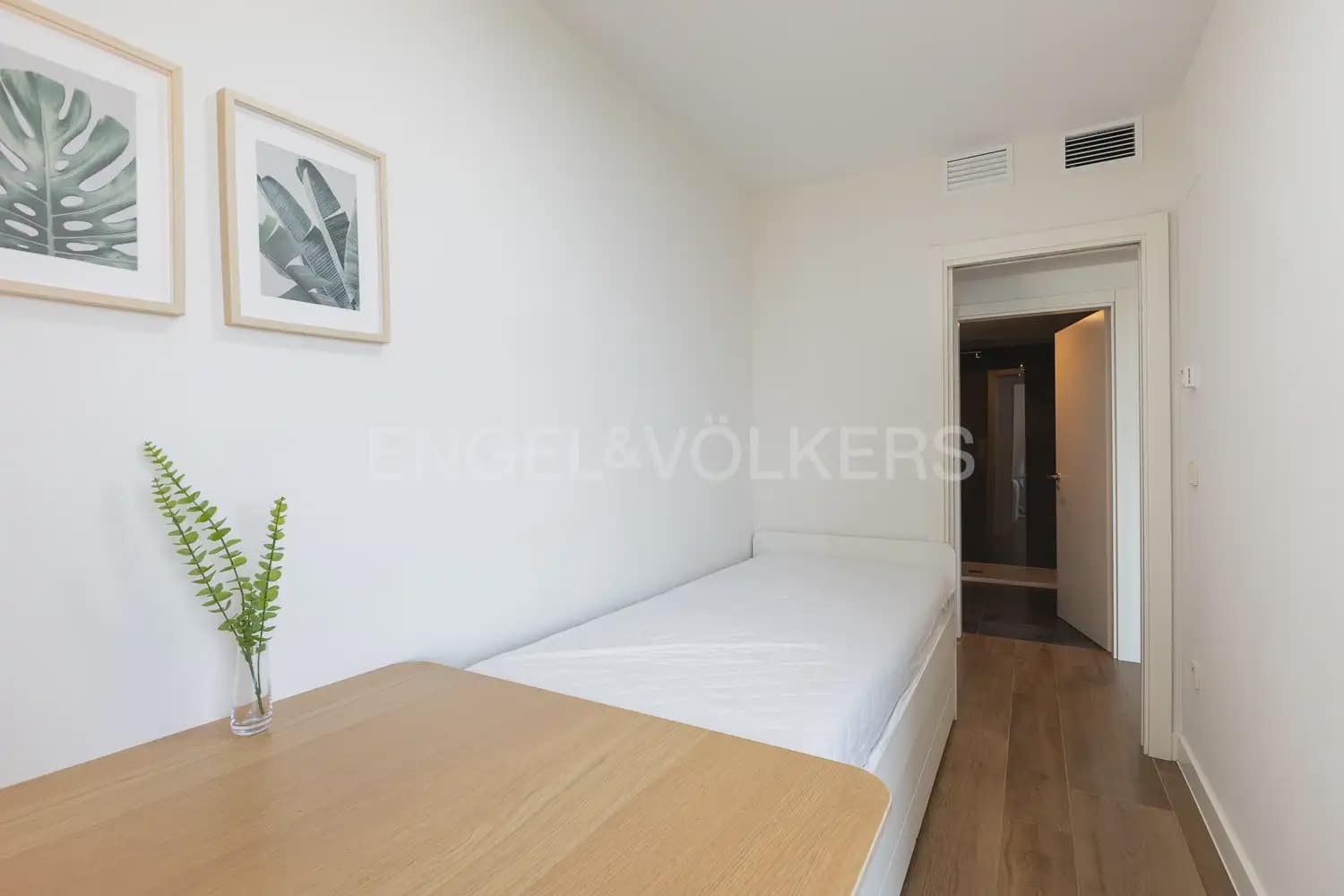 2 soveværelse Lejlighed til leje i Valencia by med swimmingpool garage - € 2.500 (Ref: 10034262)