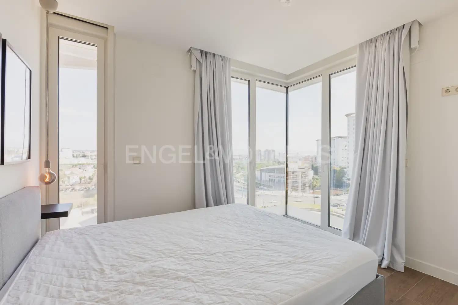 2 soveværelse Lejlighed til leje i Valencia by med swimmingpool garage - € 2.500 (Ref: 10034262)