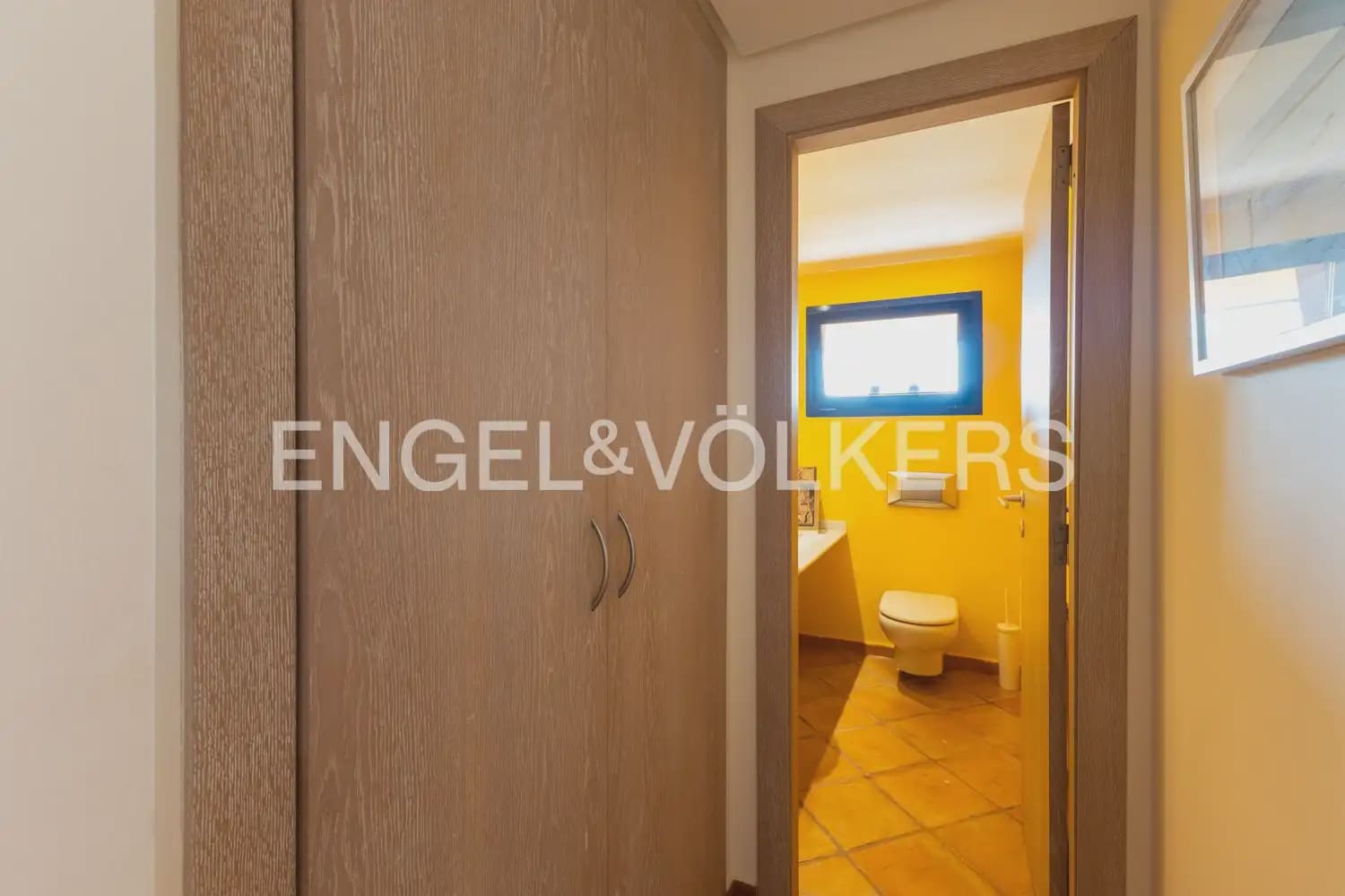 10 chambre Entreprise à vendre à Gilet avec piscine - 1 750 000 € (Ref: 10034372)