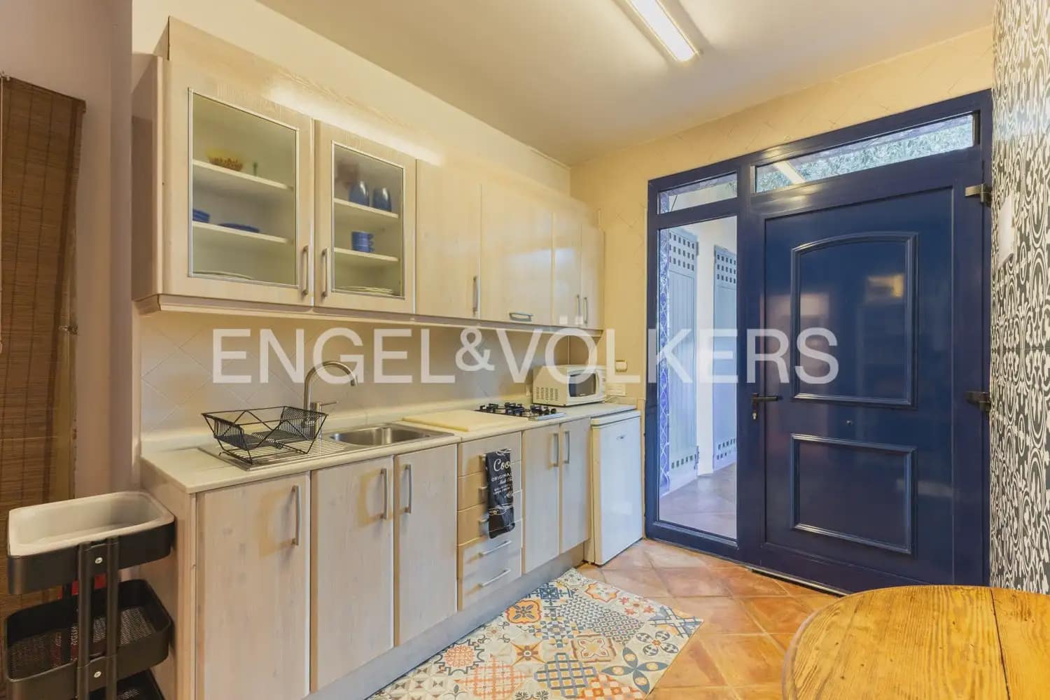 10 chambre Entreprise à vendre à Gilet avec piscine - 1 750 000 € (Ref: 10034372)