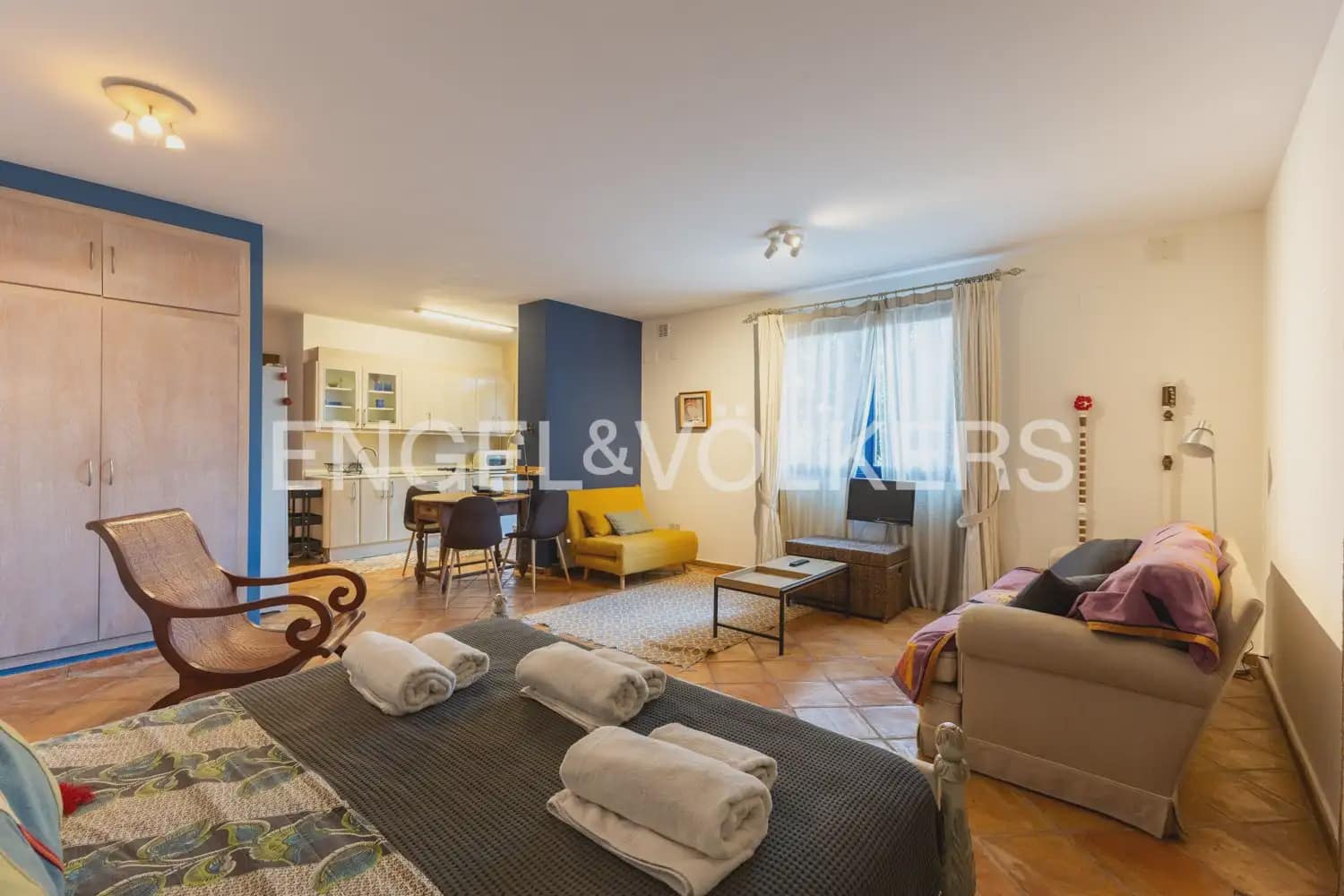 10 chambre Entreprise à vendre à Gilet avec piscine - 1 750 000 € (Ref: 10034372)