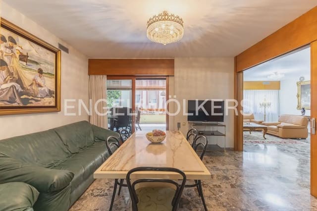 4 quarto Apartamento para arrendar em Exposicio, Valência cidade com garagem - 3 500 € (Ref: 10034449)