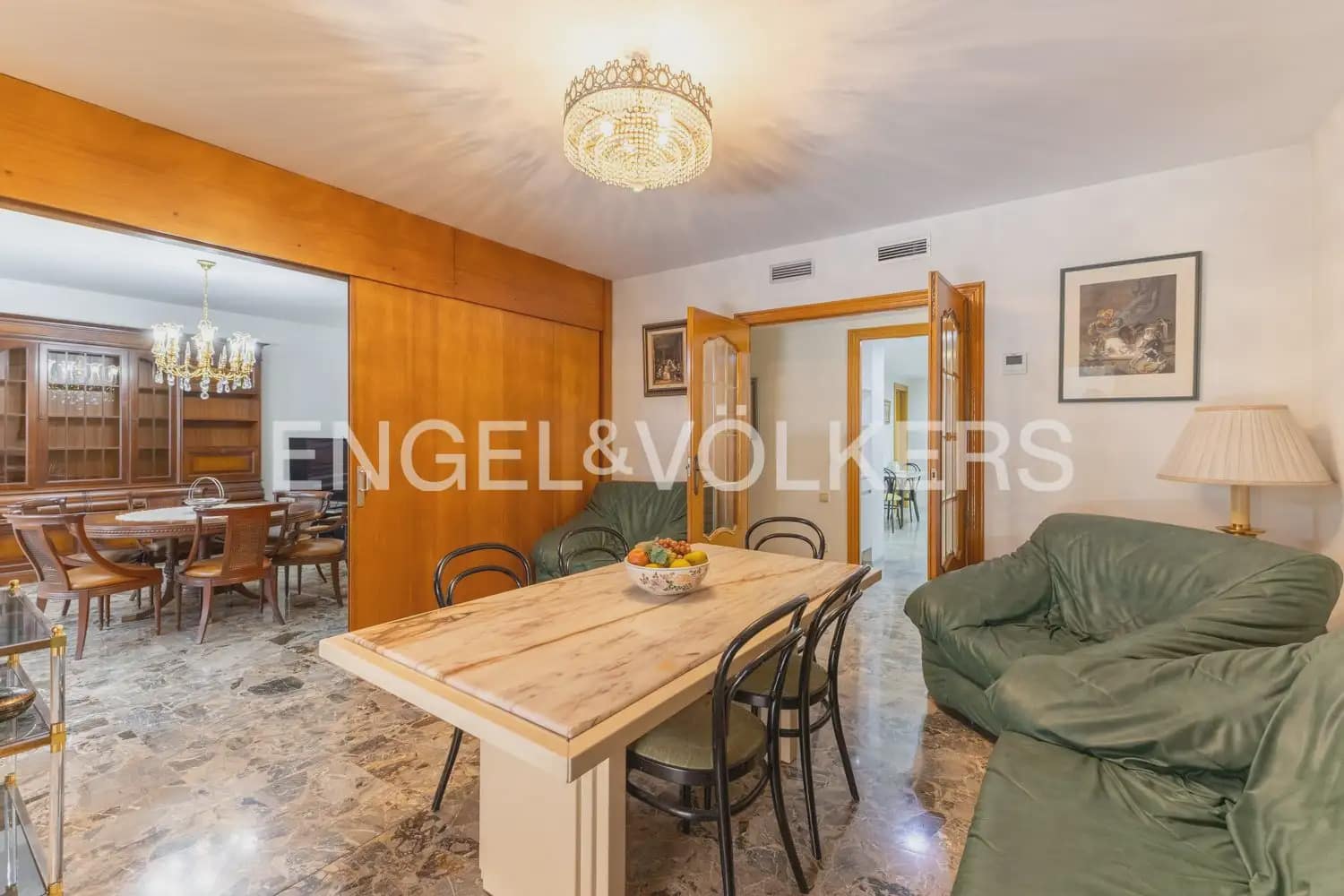 4 quarto Apartamento para arrendar em Valencia cidade com garagem - 3 500 € (Ref: 10034449)