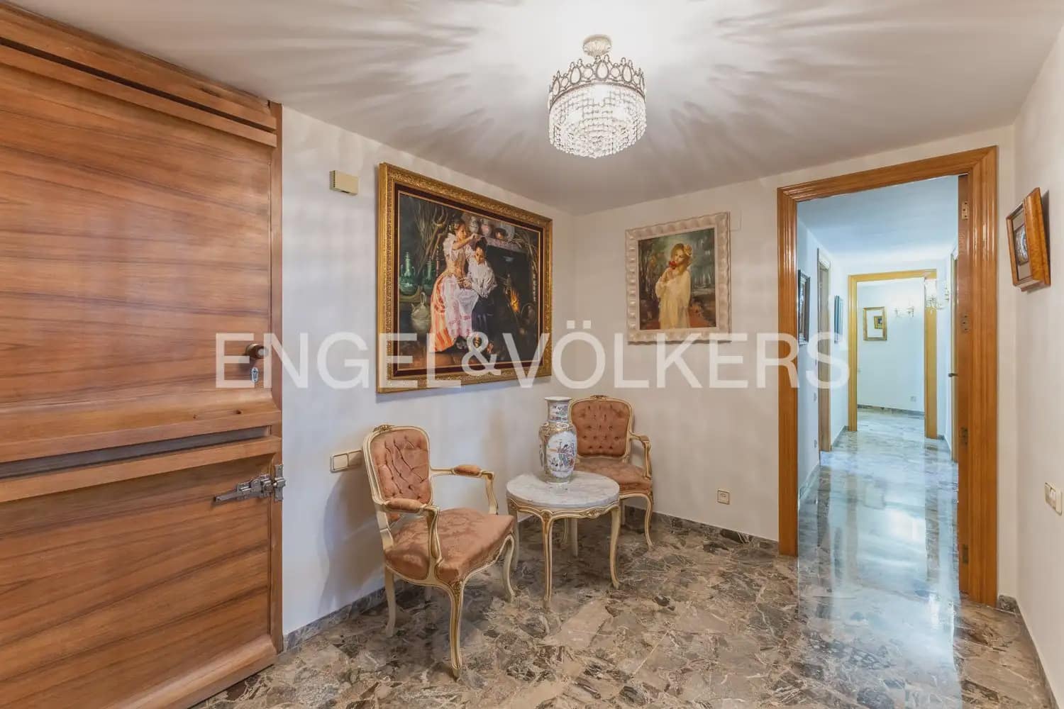 4 quarto Apartamento para arrendar em Valencia cidade com garagem - 3 500 € (Ref: 10034449)