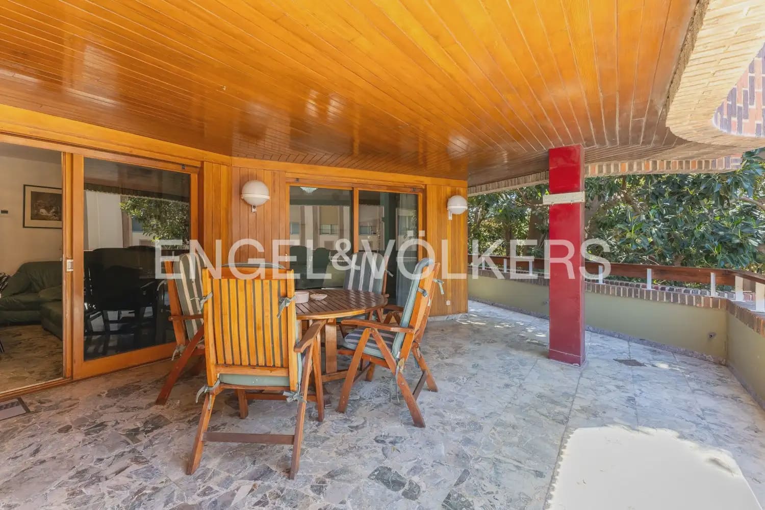 4 quarto Apartamento para arrendar em Valencia cidade com garagem - 3 500 € (Ref: 10034449)