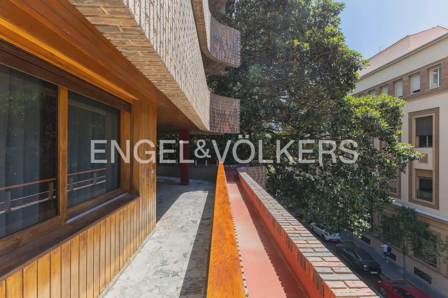 4 quarto Apartamento para arrendar em Valencia cidade com garagem - 3 500 € (Ref: 10034449)