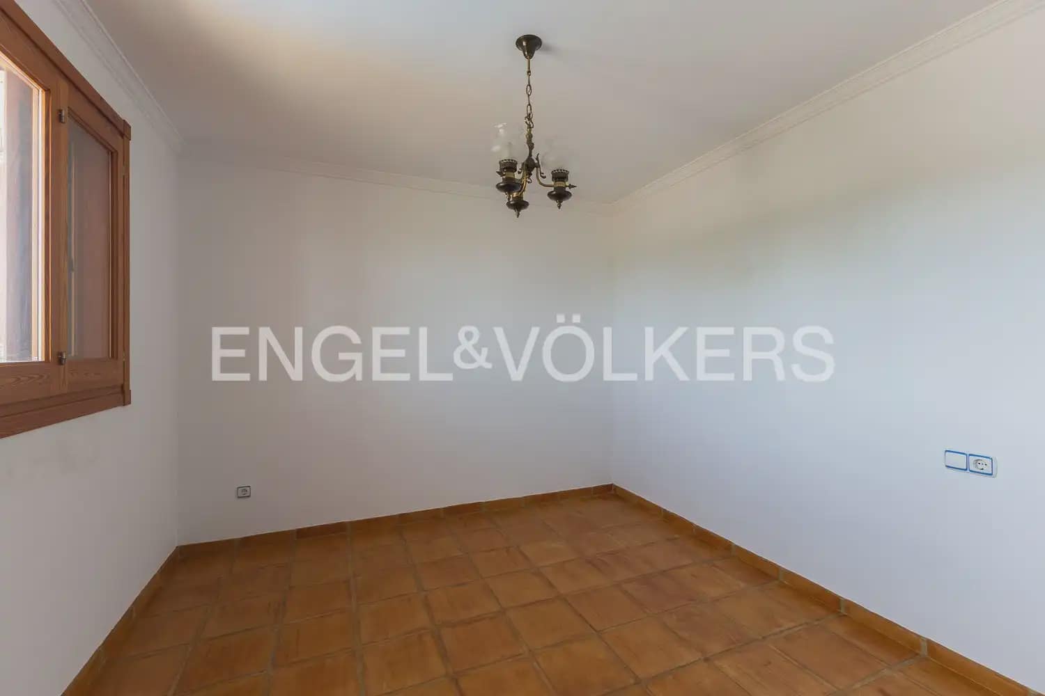 5 sypialnia Willa na sprzedaż w Favara z basenem garażem - 770 000 € (Ref: 10034587)