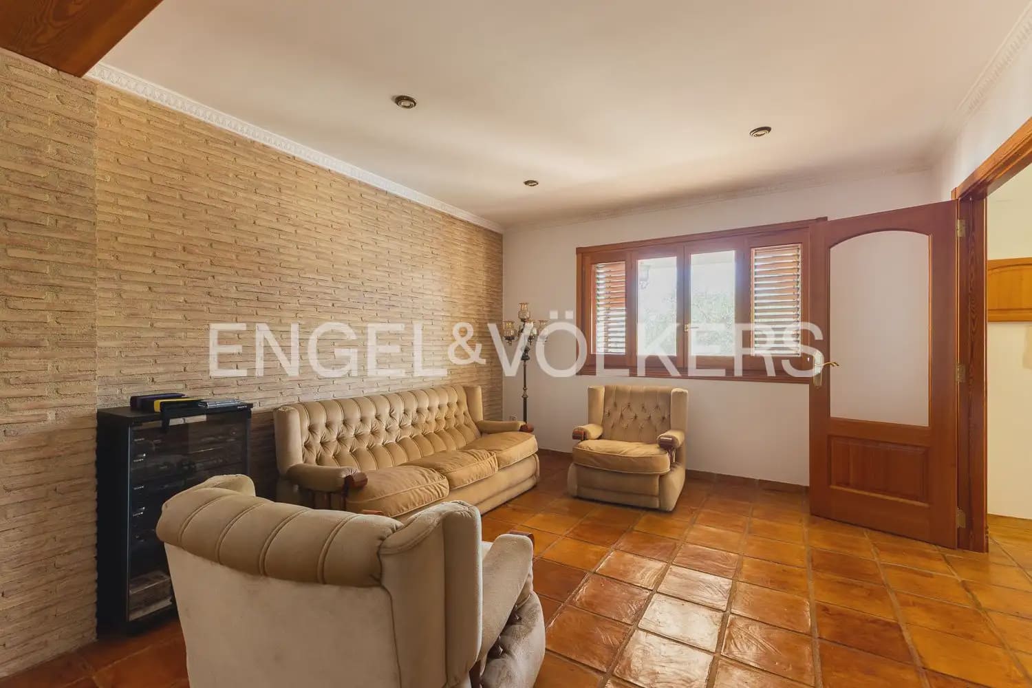 5 sypialnia Willa na sprzedaż w Favara z basenem garażem - 770 000 € (Ref: 10034587)