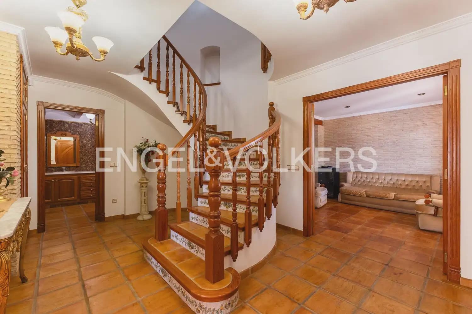 5 sypialnia Willa na sprzedaż w Favara z basenem garażem - 770 000 € (Ref: 10034587)